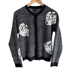 SOFT Cynthia Rowley Floral Cardigan Sz M Fuzzy Snap Front Sweater Rose Print EUC